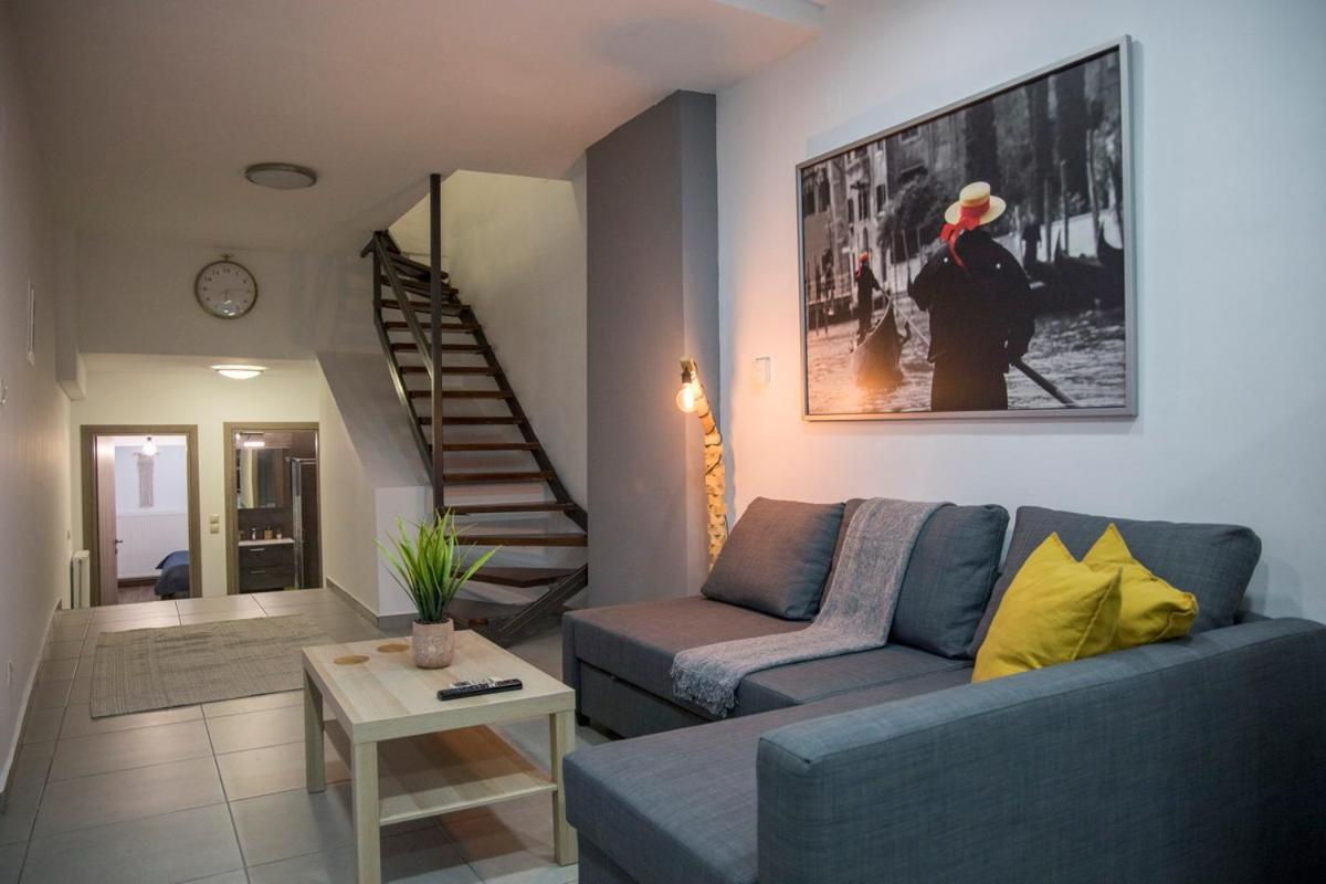 Billys House Apartment Trikala  Bagian luar foto